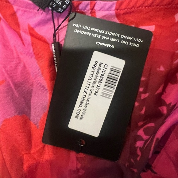 PrettyLittleThing ladies, pink fringe skirt side tie with fringe , NWT size 6 - Picture 6 of 9